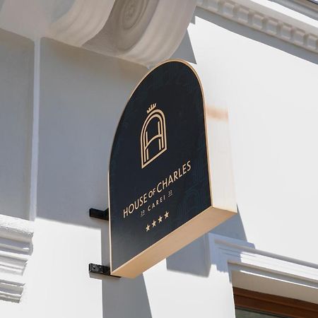 House Of Charles Otel Carei Dış mekan fotoğraf