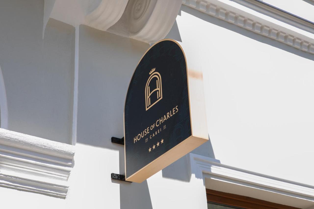 House Of Charles Otel Carei Dış mekan fotoğraf
